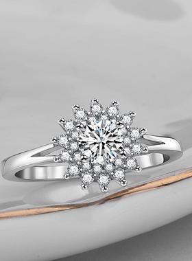 仿真钻石戒指群镶花瓣形1克拉