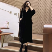 黑色金丝绒连衣裙复古遮肉宽松中长裙胖MM大码 气质洋气V领打底裙