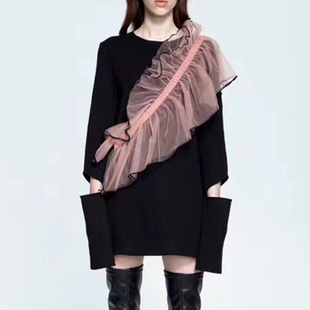 连衣裙短款女春新款韩版荷叶边网纱拼接宽松遮肉镂空长袖大码女裙