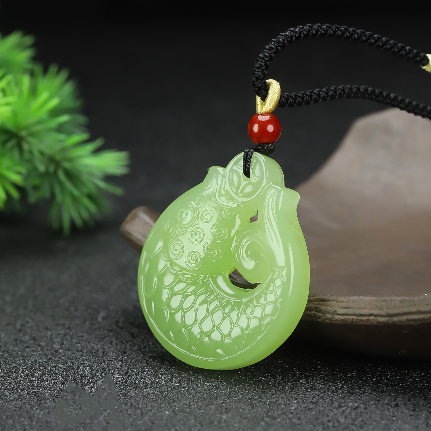 和田玉招财金鱼吊坠晴水绿双面富贵鱼挂件年年有余锦鲤挂坠玉佩