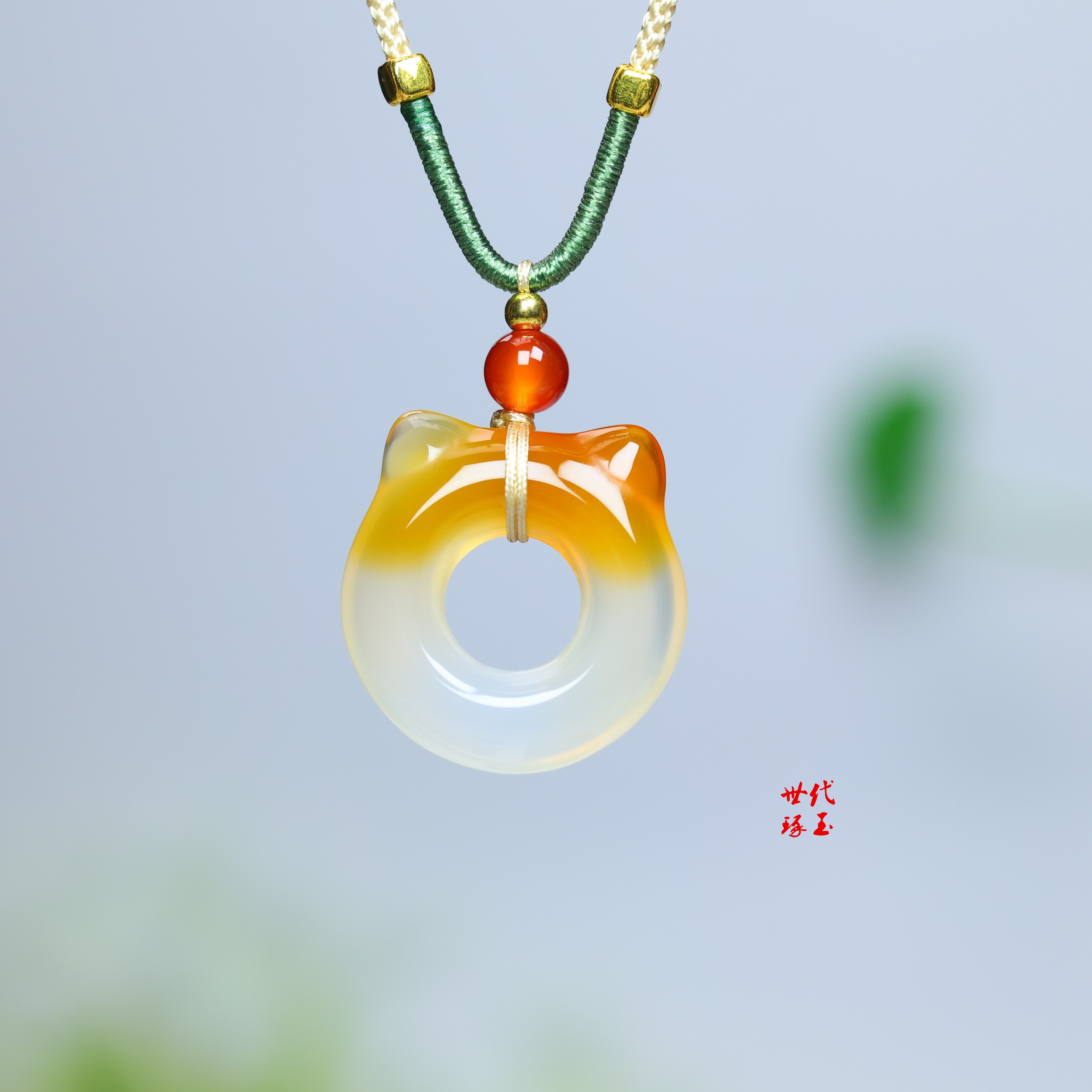 白玉髓招财猫吊坠天然冰种玛瑙猫咪挂件项链锁骨链猫耳朵玉坠玉佩