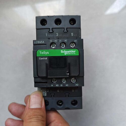议价施耐德交流接触器LC1D65AM7C TeSys系列 3P可维修