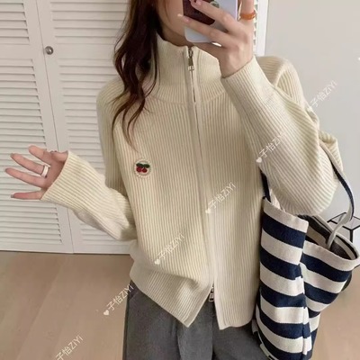 YZ2025秋冬新款樱桃慵懒风立领双拉链针织开衫纯色休闲毛衣外套女