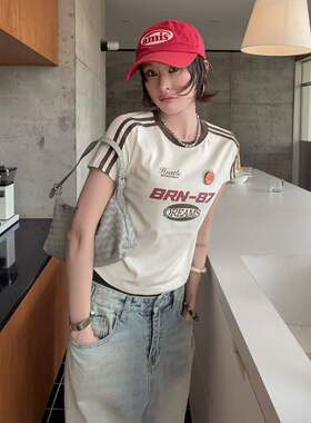FISHYU美式复古短袖T恤女2026夏季新款三条杠正肩修身印花上衣潮
