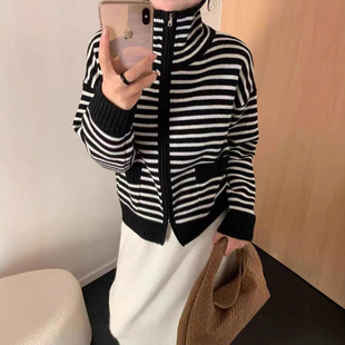 HR全羊毛100%针织衫女2025新款可翻领条纹双拉链保暖厚实毛衣外套