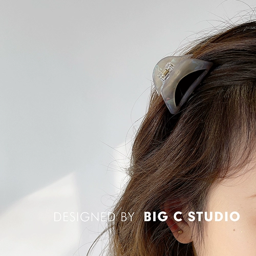 Брендовая акула, универсальная заколка-крабик, изысканная челка, популярно в интернете