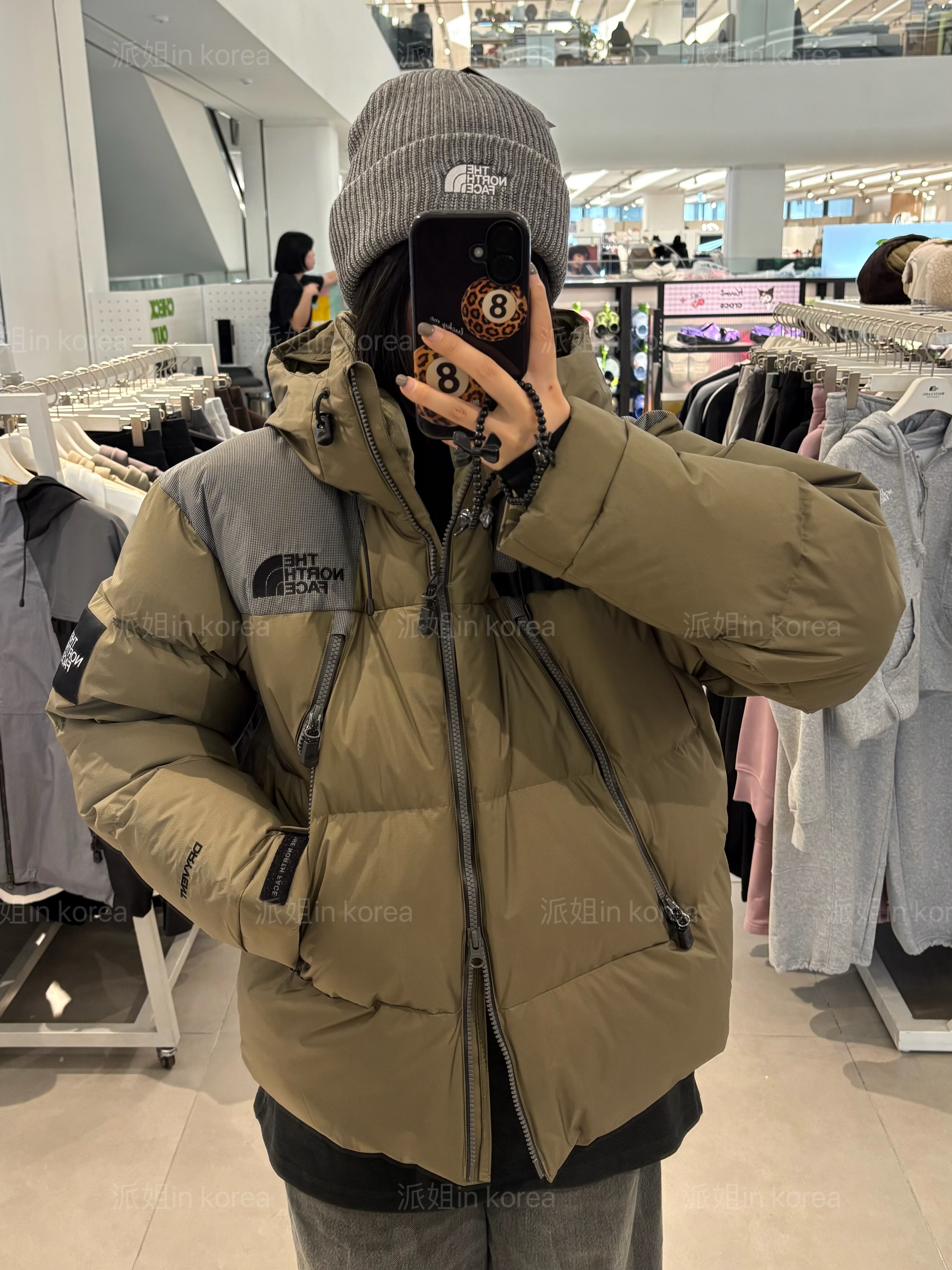 派姐in Korea北面白标2运动羽绒服
