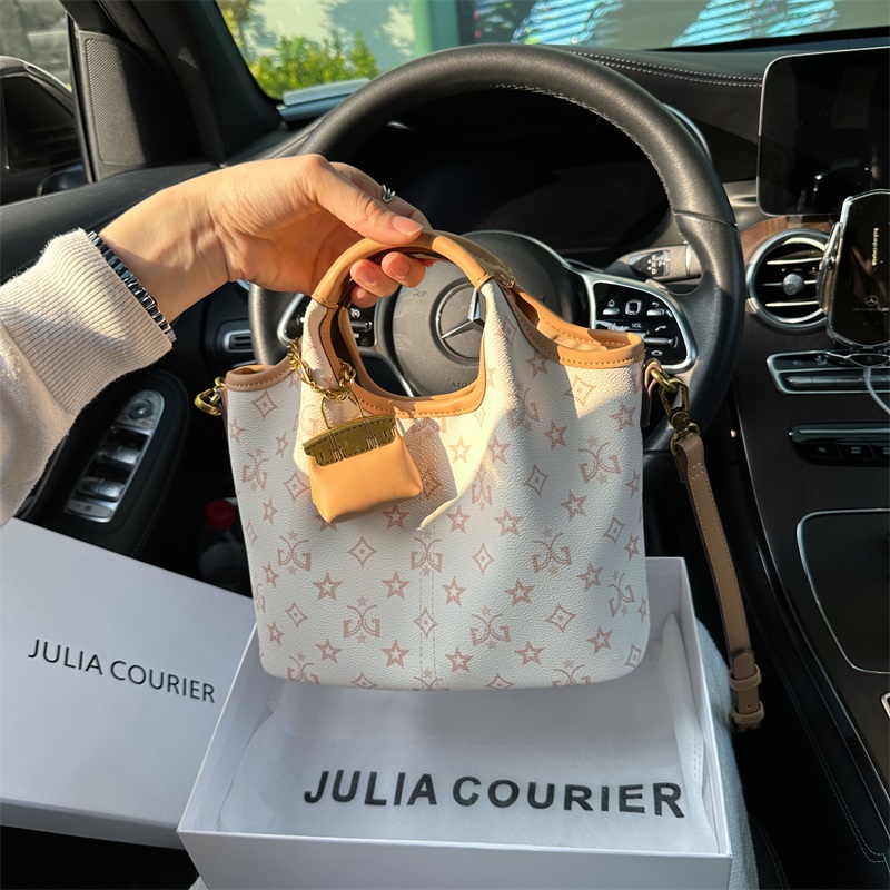 JULIACOURIER手提菜篮子包折扣