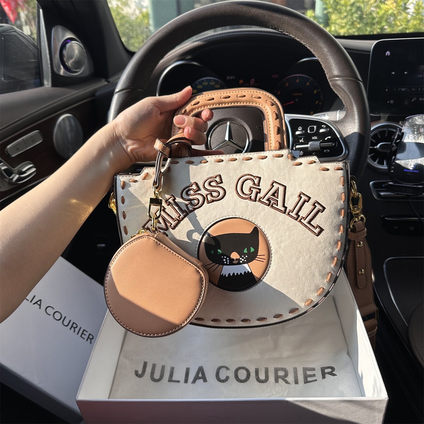 JULIA COURIER女包高级感刺绣菜篮子包包女2025新款单肩斜挎手提