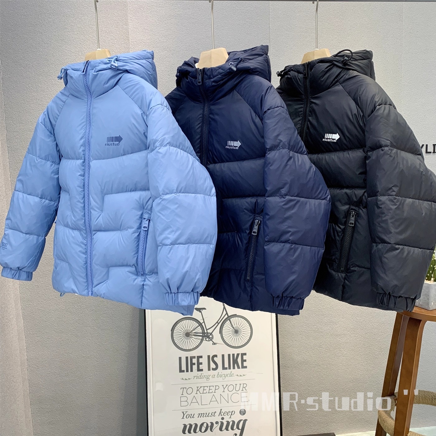 牛哆哆童装中大童连帽羽绒服