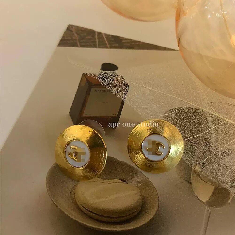 偷偷上架的一款产品 懂得赶快拍耳夹