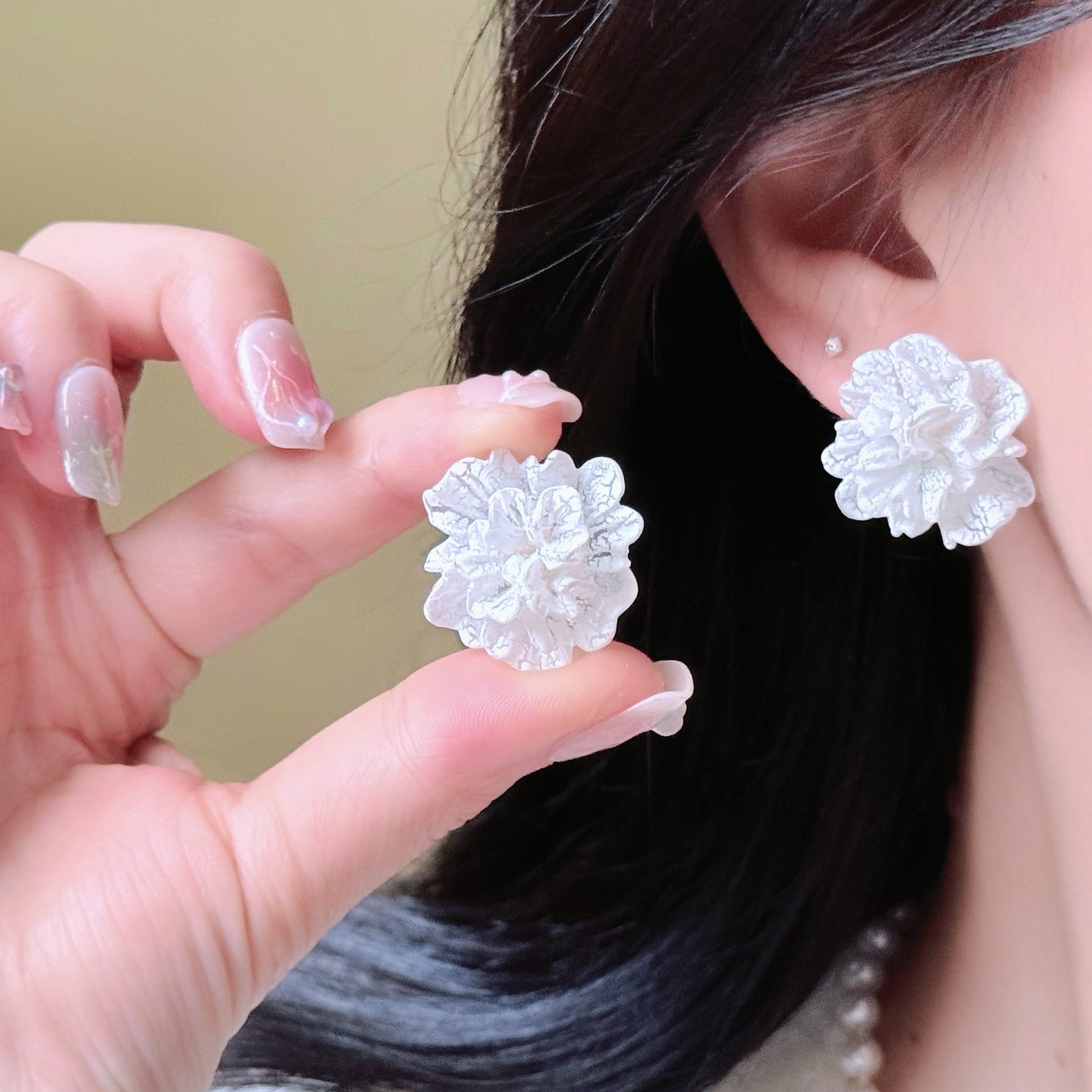 银针超仙白色山茶花耳钉小众气质简约甜美花朵耳环耳饰耳夹蚊香盘,饰品/流行首饰/时尚饰品新,银饰耳饰,淘宝优惠券,粉丝福利购,淘宝优惠卷