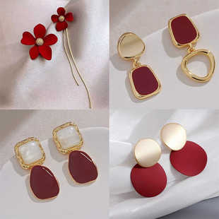 酒红撞色复古港风宴会耳钉高级感几何名媛气质耳环不对称花朵耳坠