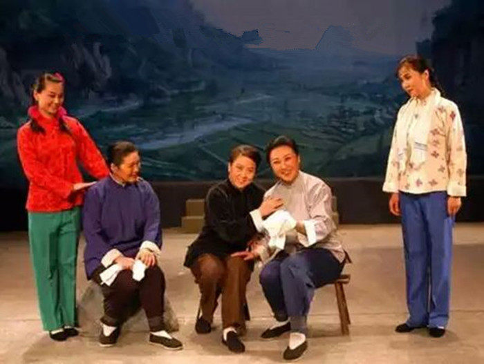 豫剧朝阳沟亲家母表演服60/70年代知青服装老太太服舞台演出服