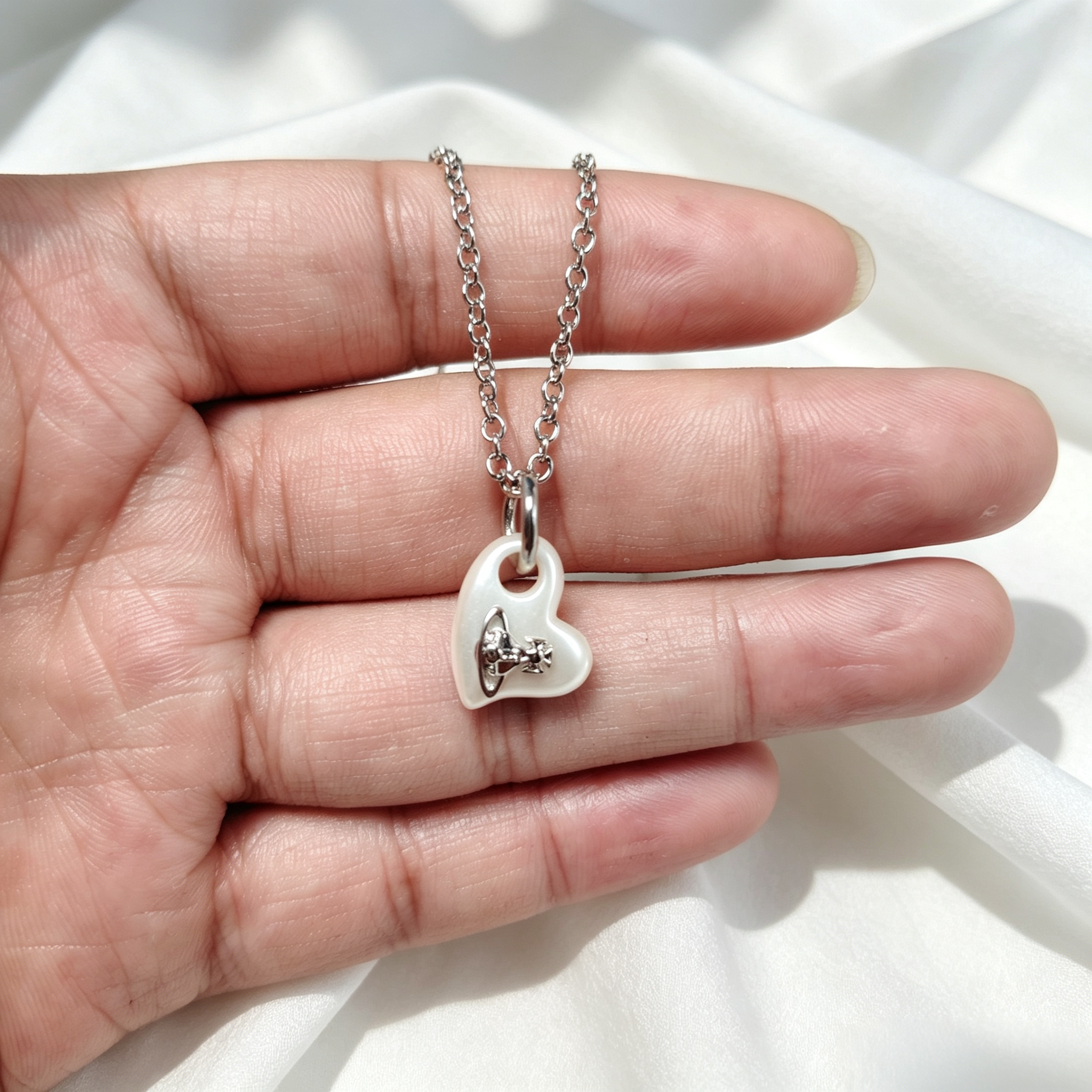 thumbnail for Saturn Little Heart Pearl Necklace for Women, Light Luxury Niche Design High-End Clavicle Chain