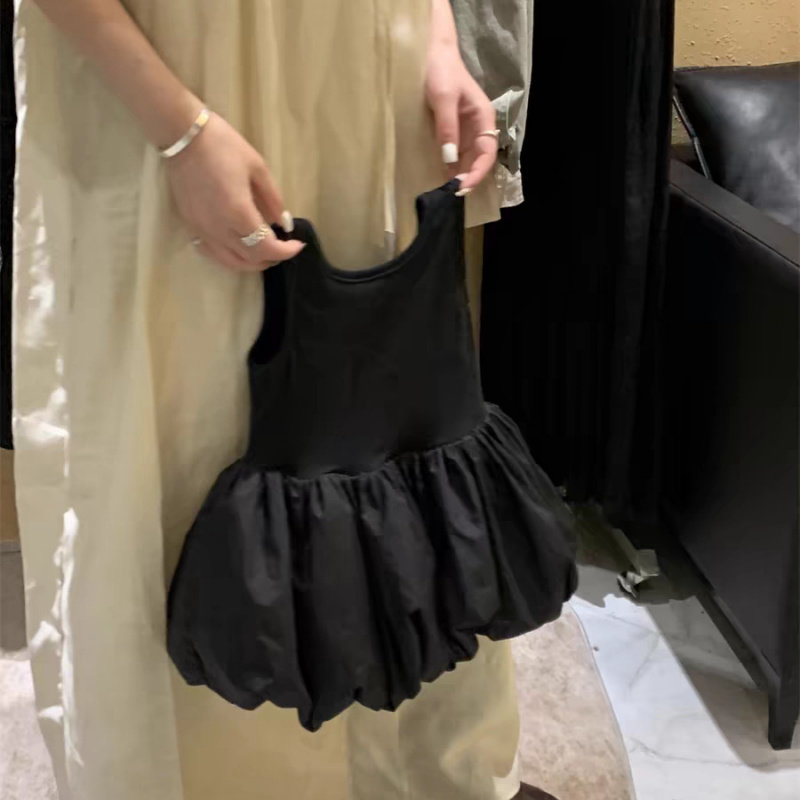韩国童装女童露背小黑裙女童韩系花苞连衣裙儿童蓬蓬裙背心裙洋气