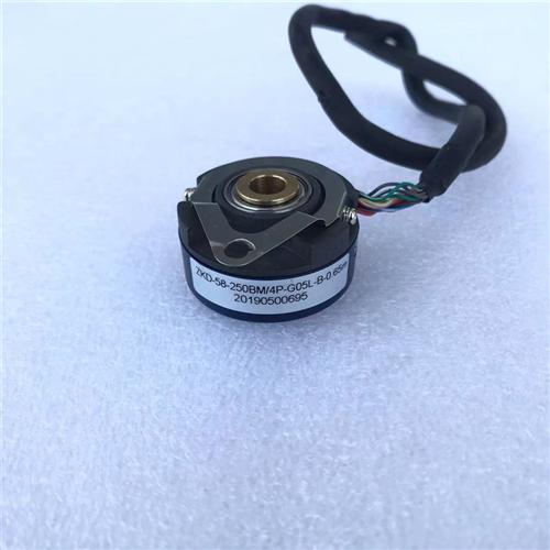 ZKD-58-250BM/4P-G05L-B-0.65m伺服电机编码器