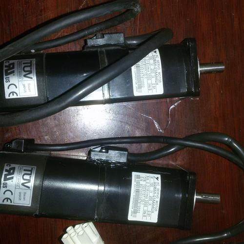 全新原装伺服电机5代系列400W SGMJV-04ADE6S现货包邮议价