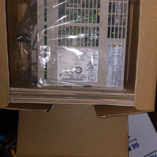 全新伺服驱动器SGDM-08ADA质保一年包邮