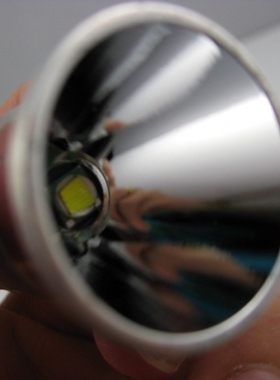 正品XP-L HI T6芯 WF-502B强光手电筒 501B户外ULTRA-FIRE灯头L2