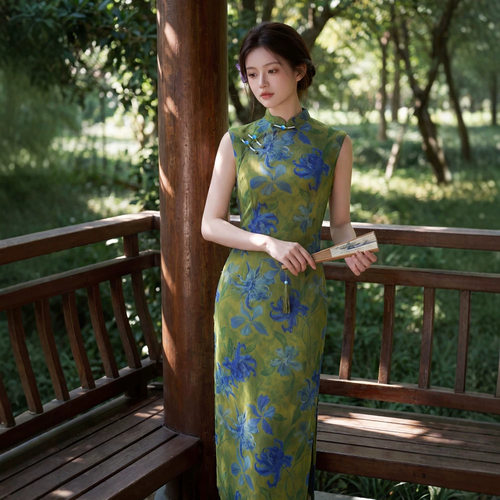 挽苏绿色网纱印花无袖夏长旗袍