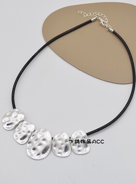 冷淡风金属椭圆形拉丝片项链