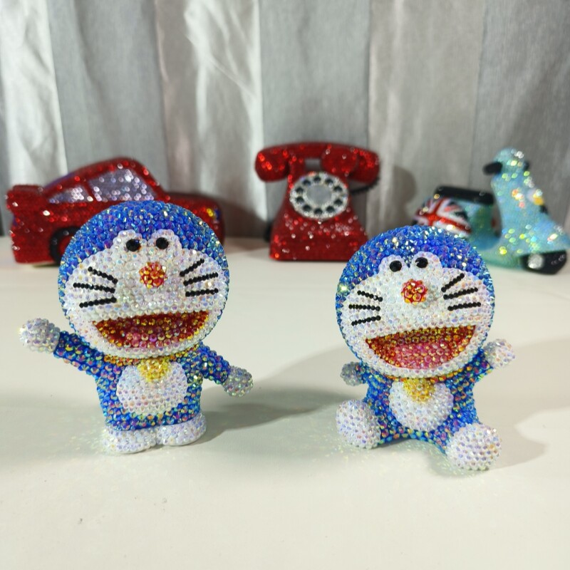 11厘米车摆件机器猫存钱罐
