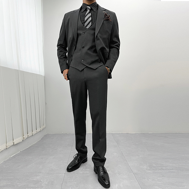 辉先生男士条纹珠边线单排扣西装