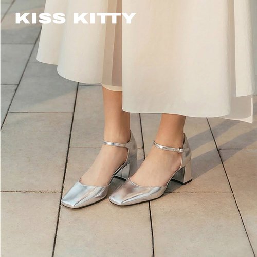 KISSKITTY一字带包头凉鞋女2026年新款法式银色高跟玛丽珍单鞋