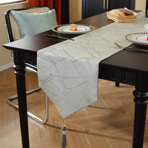 芭蕉叶法式轻奢桌旗高精密布料