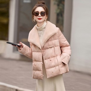 2025冬季新款新中式国风刺绣高品质短款羽绒服女减龄好看气质粉色