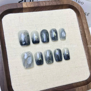 【波澜】2025新款纯手工穿戴甲短款晕染日常穿戴式美甲显白高级感