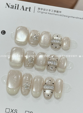 克拉恋人 新款纯手工穿戴甲短款雪花白色法式猫眼美甲贴片高级感