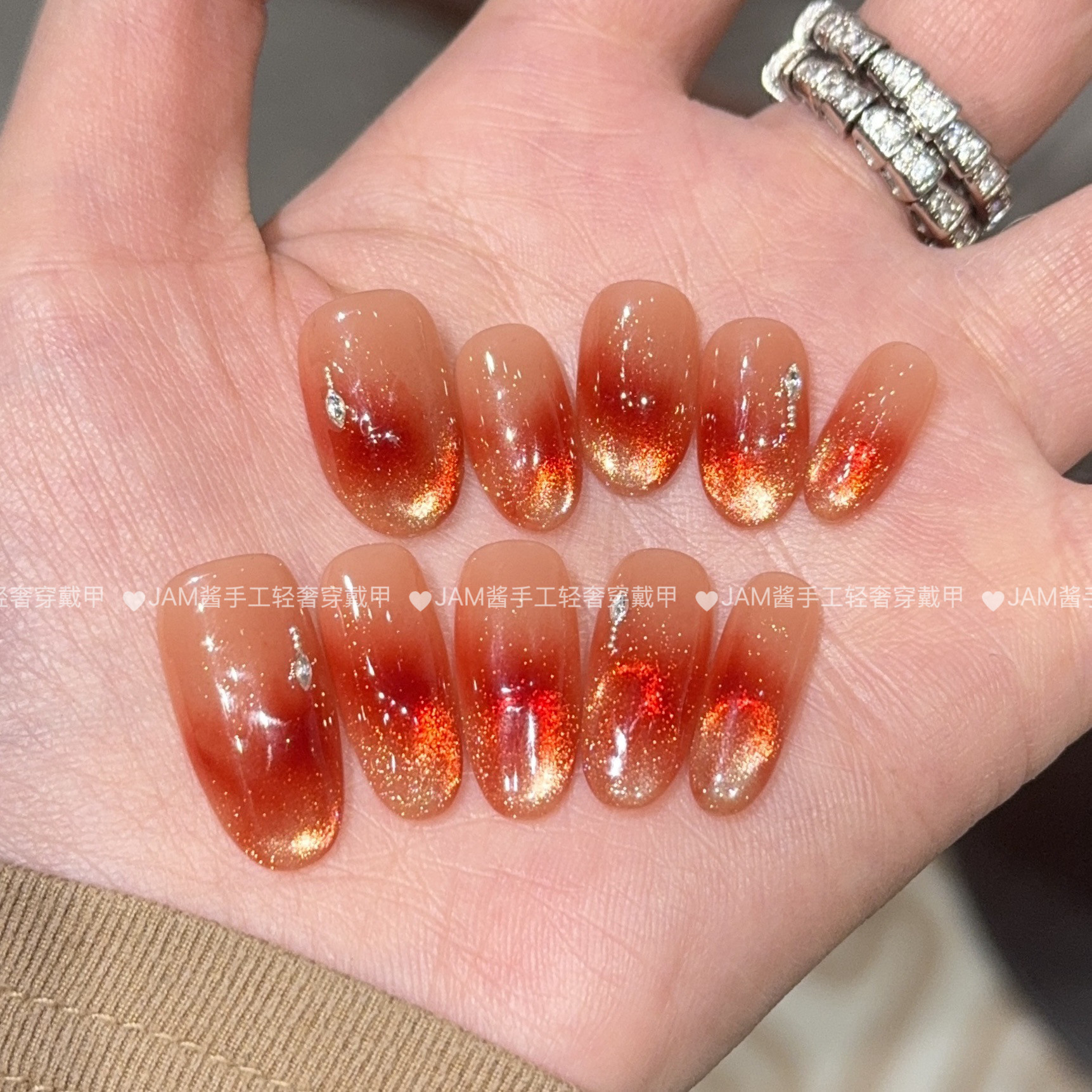 红玛瑙 新款纯手工穿戴甲中长款新年红晕染猫眼美甲贴高级感显白,彩妆/香水/美妆工具,穿戴甲/甲片,淘宝优惠券,粉丝福利购,淘宝优惠卷