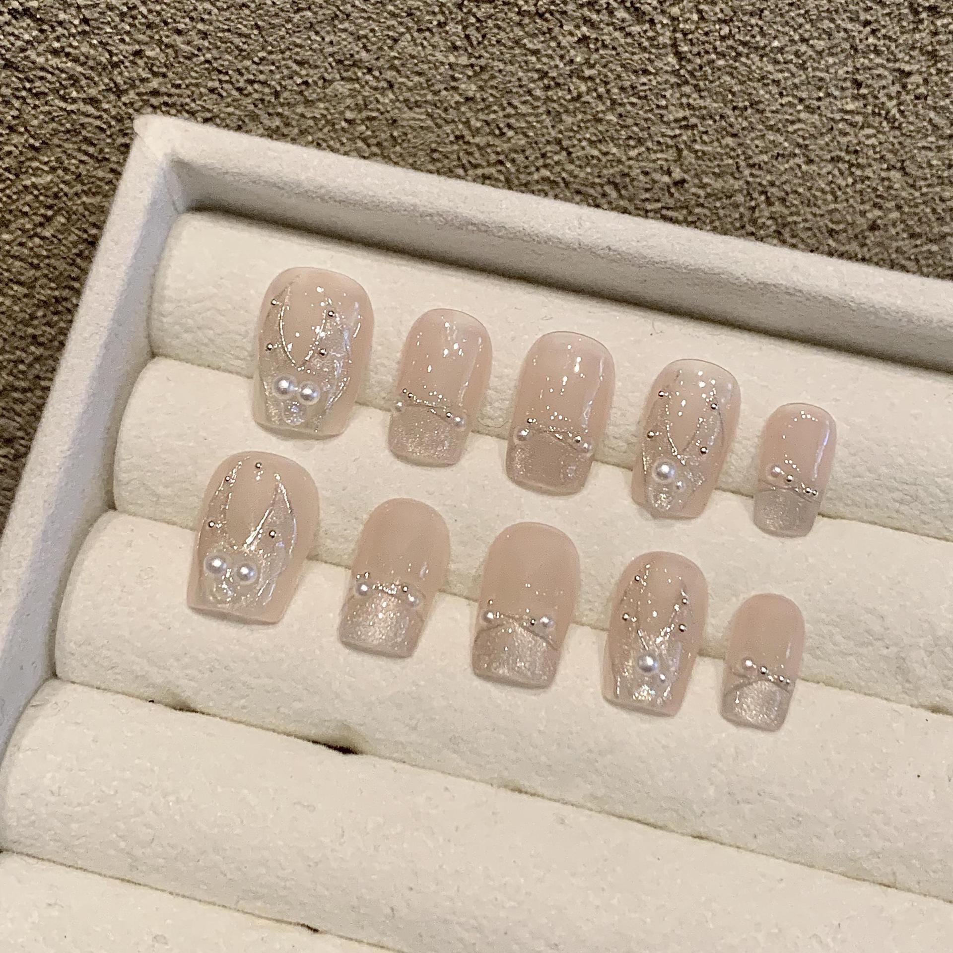 【微凉】人鱼尾纯手工穿戴甲超短梯珍珠温柔手工美甲日常裸肤色