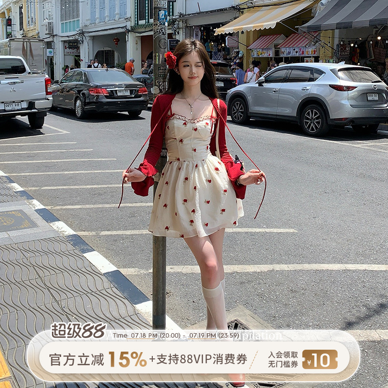Acaine春夏复古印花玫瑰裙