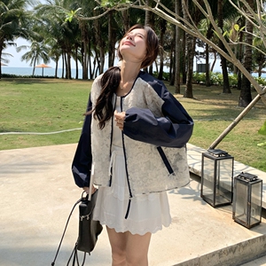 蕾丝拼接防晒短款外套女夏季2025新款高级设计感超火休闲宽松上衣图片