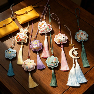 新款国风兔子香包中秋节小礼品玉兔古风随身香囊配饰旅游文创香包