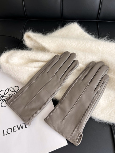 小山羊皮真皮手套女士西班牙纯皮