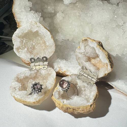 天然水晶原石白洛哥玛瑙晶洞戒指盒饰品耳钉耳环收纳摆件