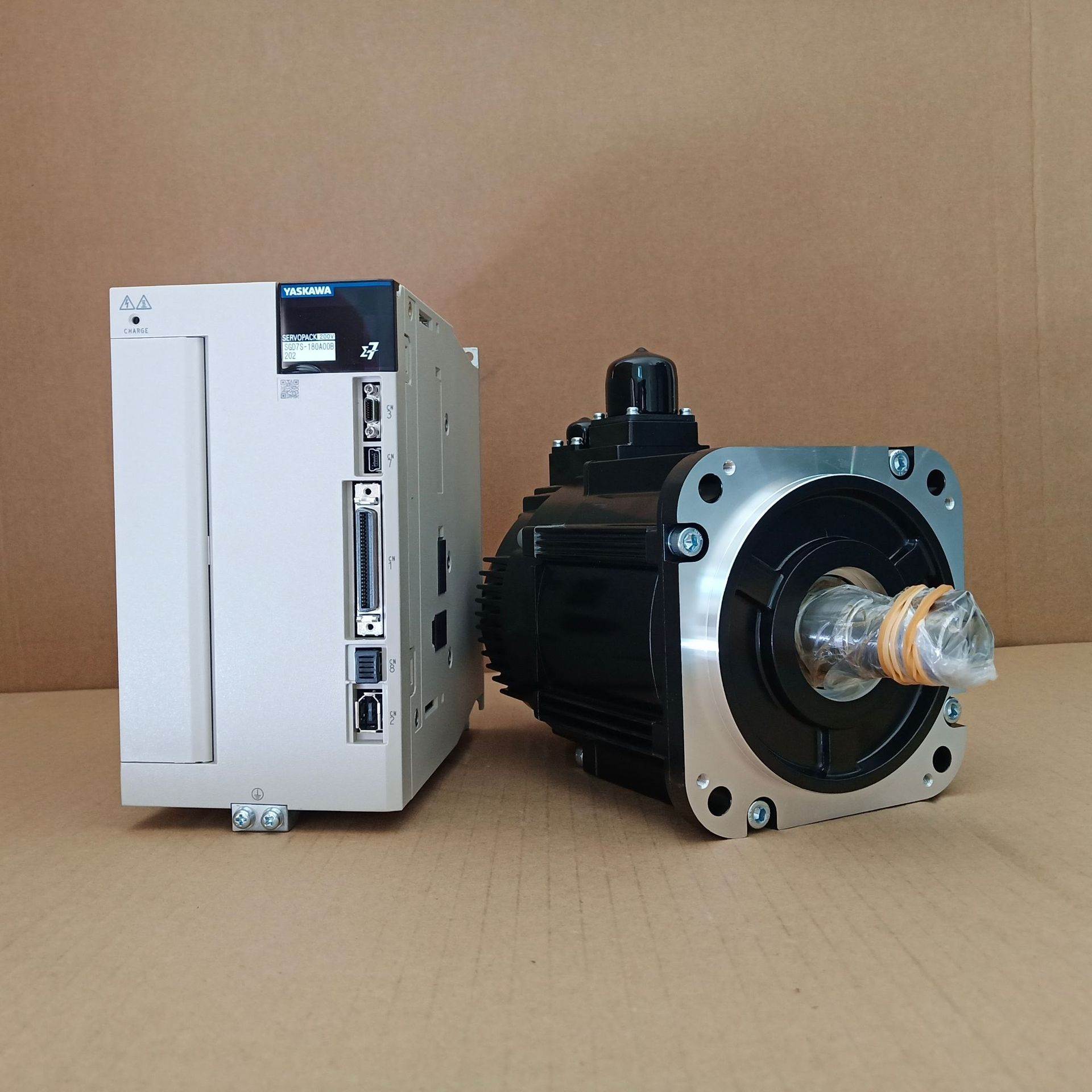 （议价）安川7系伺服SGD7S-5R5/7R6/120/180/200/330A00A/A10A