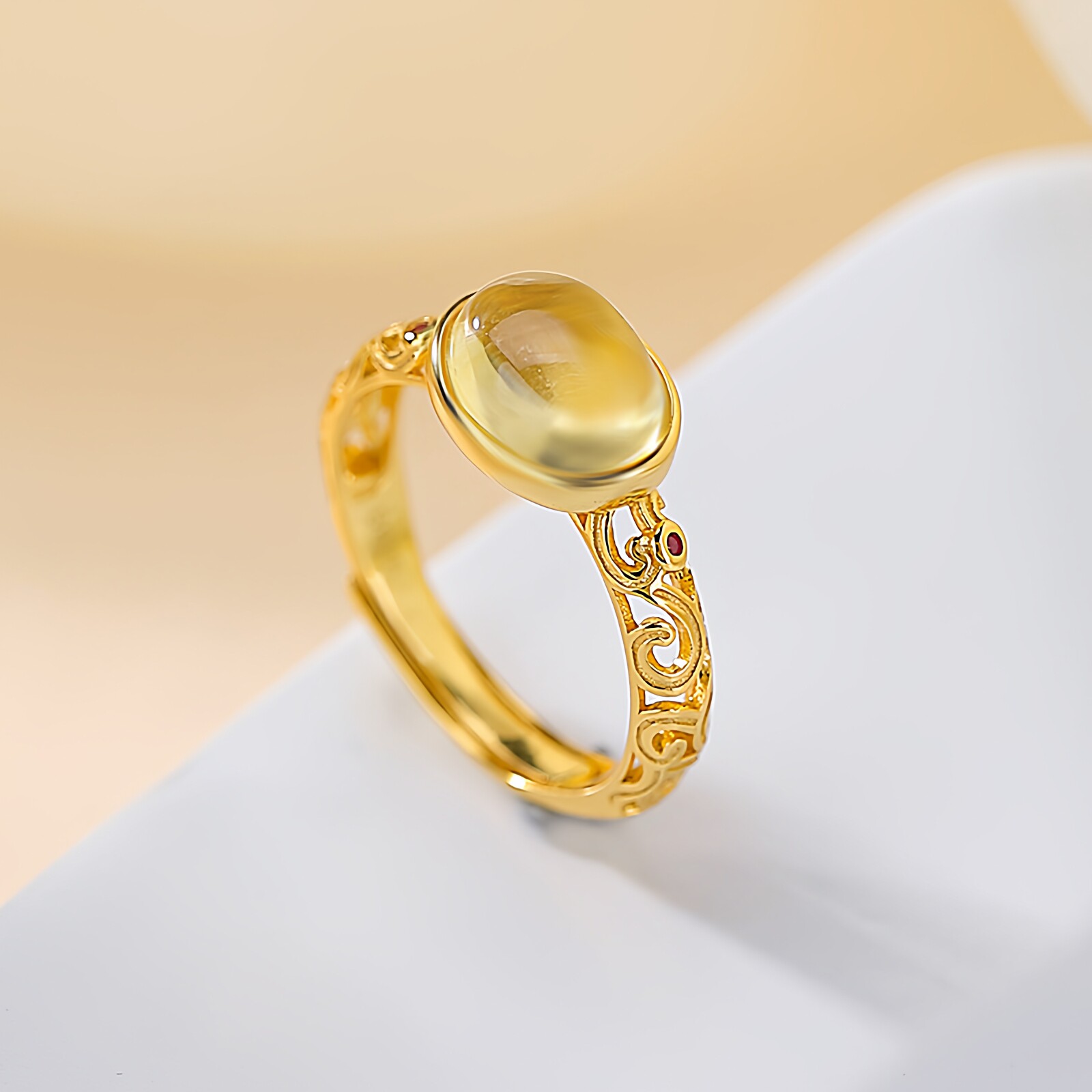 高端旺财天然黄水晶手饰S925纯银镀金蛋面椭圆镂空卷草纹银戒指女