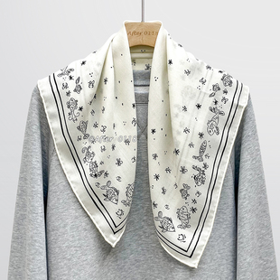 After 文艺黑白两色真丝羊毛桑蚕丝丝巾围巾中方巾女 街头涂鸦