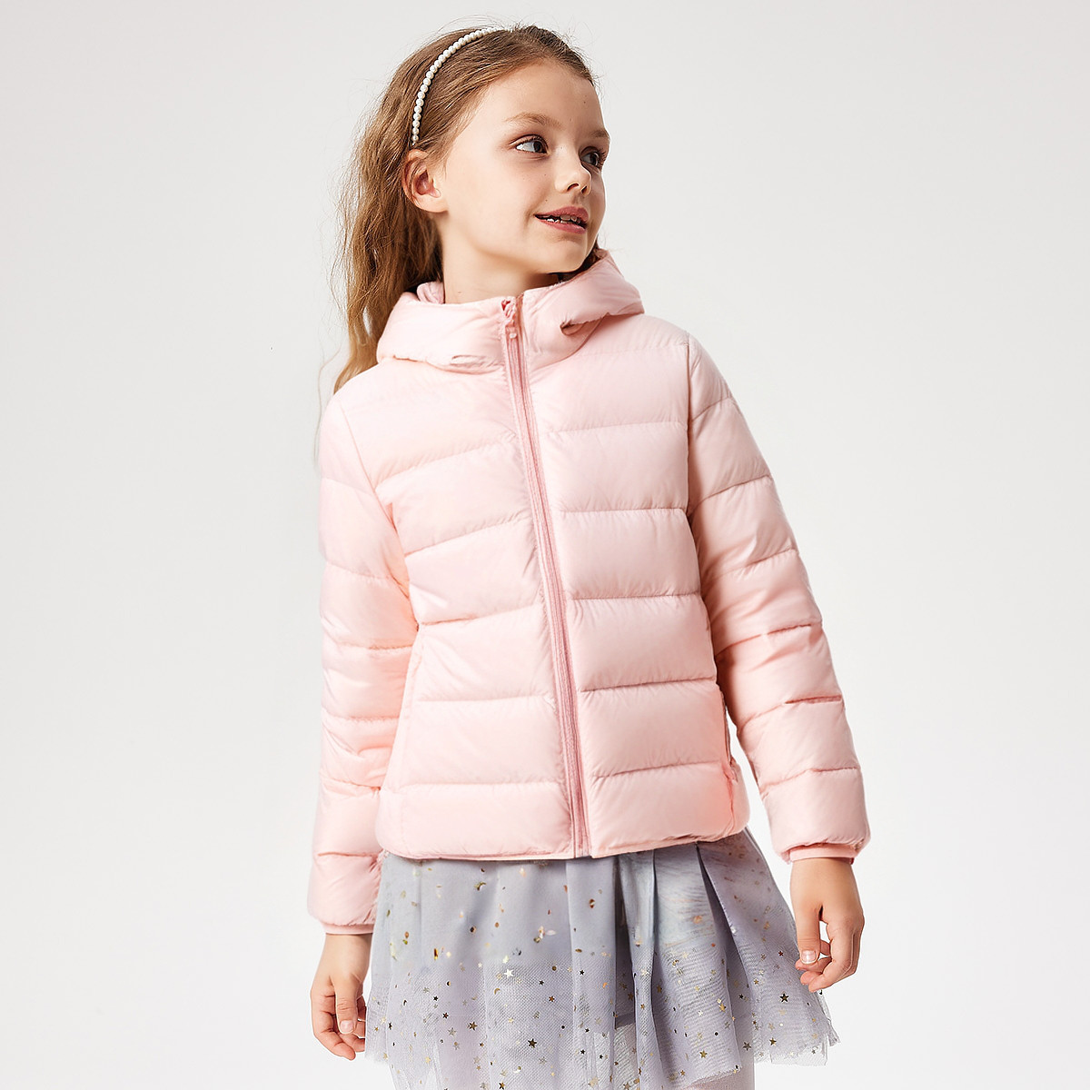 海威迩秋冬保暖外套儿童轻薄羽绒服连帽洋气上衣童装