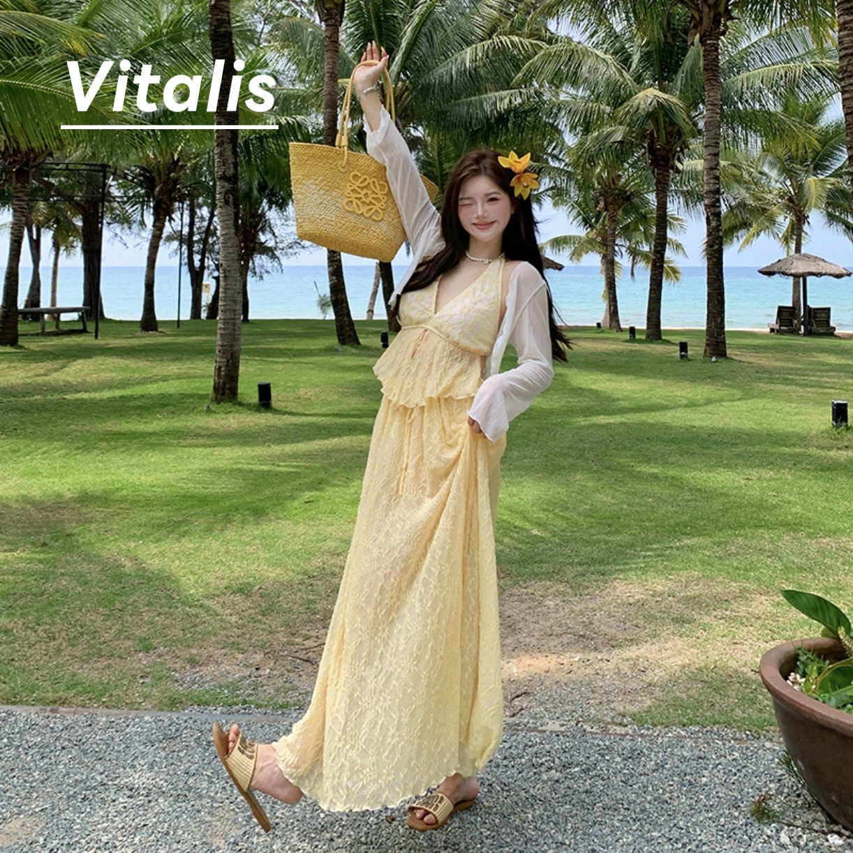 海边度假复古宫廷露背挂脖泳衣女