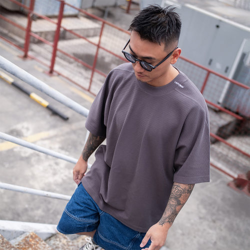 LAPIVIMA 25 WIDE STRUCTURAL CREWNECK 宽结构圆领纯色短袖T恤