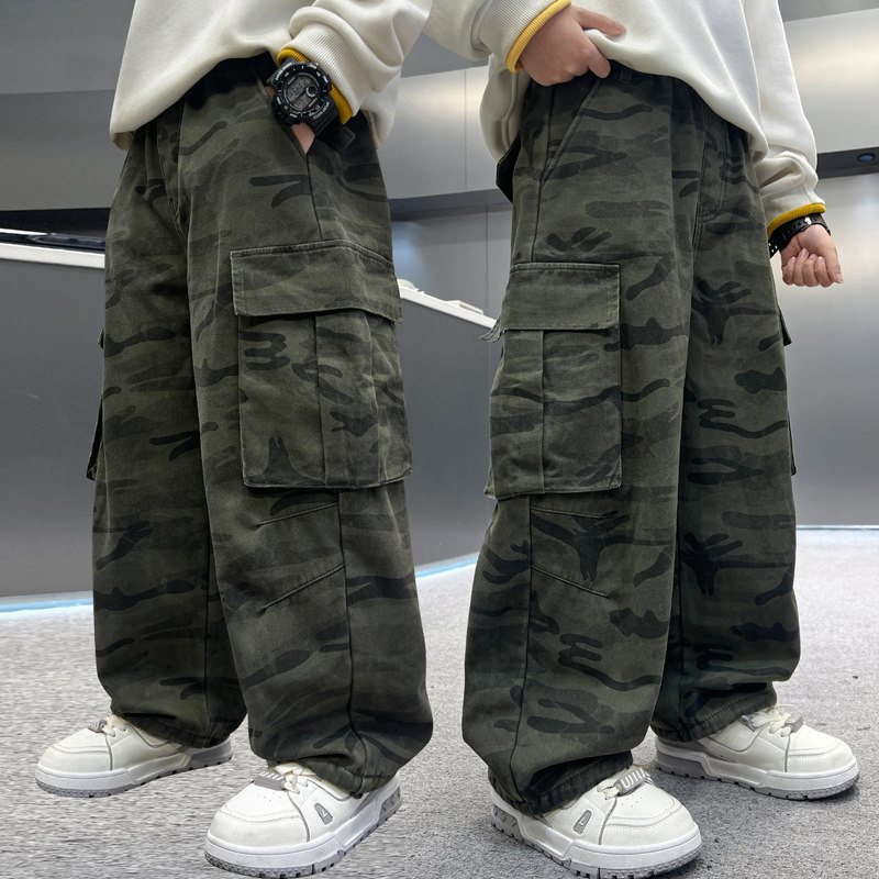 男童裤子春秋款2026新款中大儿童秋季迷彩工装裤男孩炸街痞帅长裤