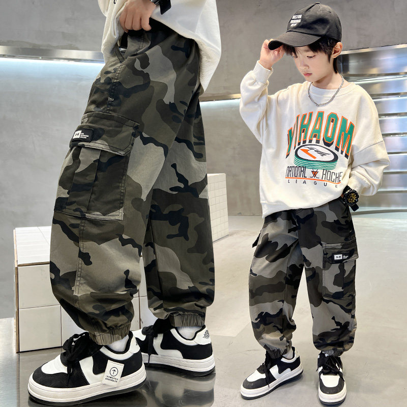 男童春装裤子炸街儿童秋季迷彩裤2026新款中大童休闲宽松工装裤潮