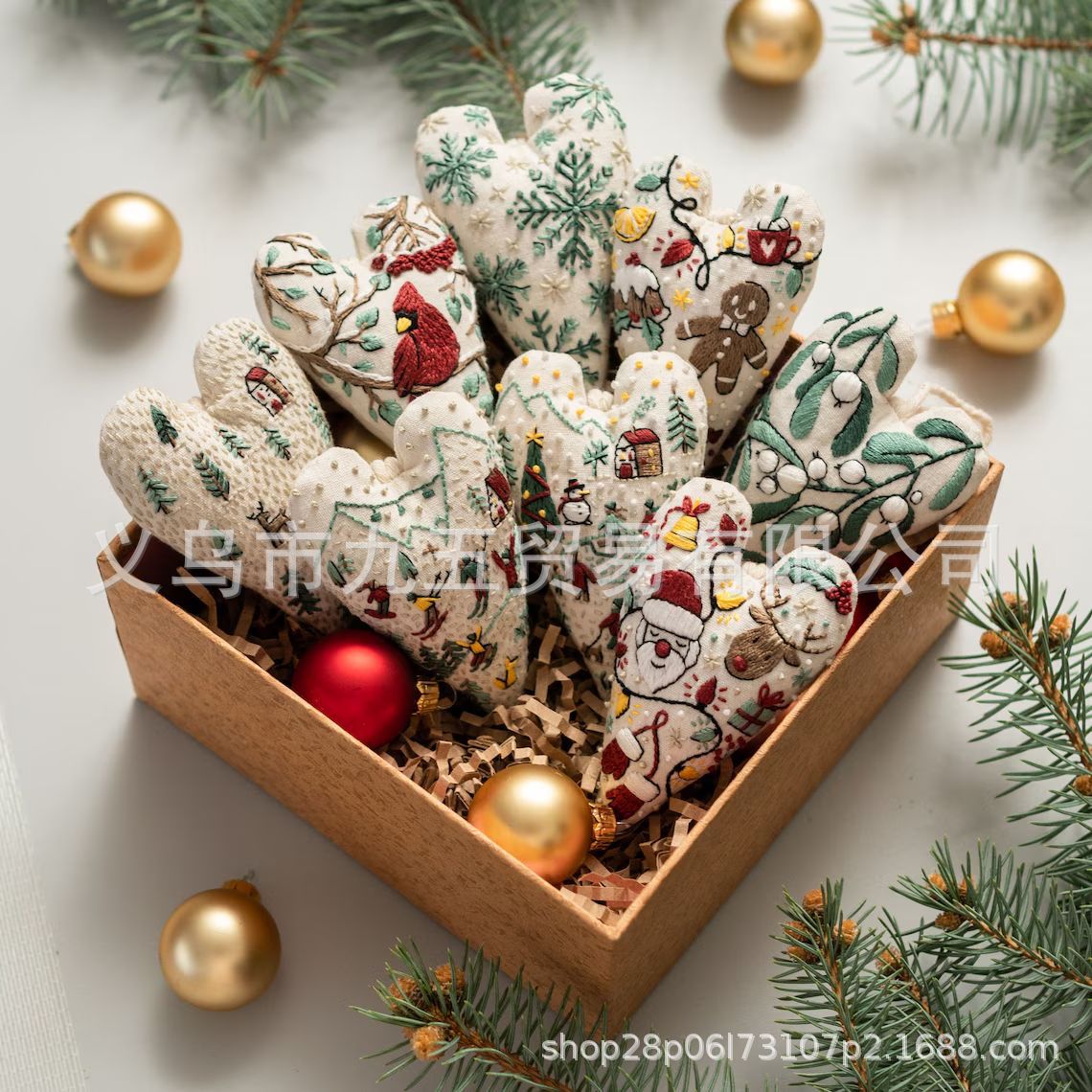 跨境DIY Heart Shaped Hand Embroidered Christ心形刺绣圣诞套件