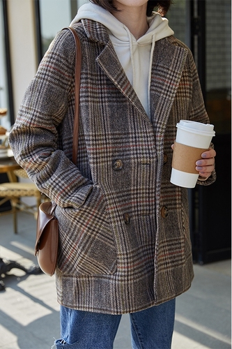 Real shot autumn popular new Korean loose short woolen Plaid suit coat